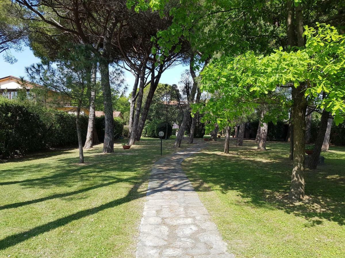 Mansarda Stefania Apartment Ameglia Bagian luar foto